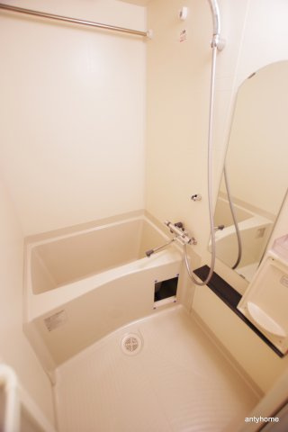 プレサンス四天王寺前夕陽ヶ丘アクティ　仲介手数料無料の浴室