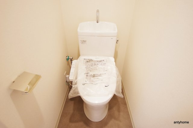 プレサンス四天王寺前夕陽ヶ丘アクティ　仲介手数料無料のトイレ