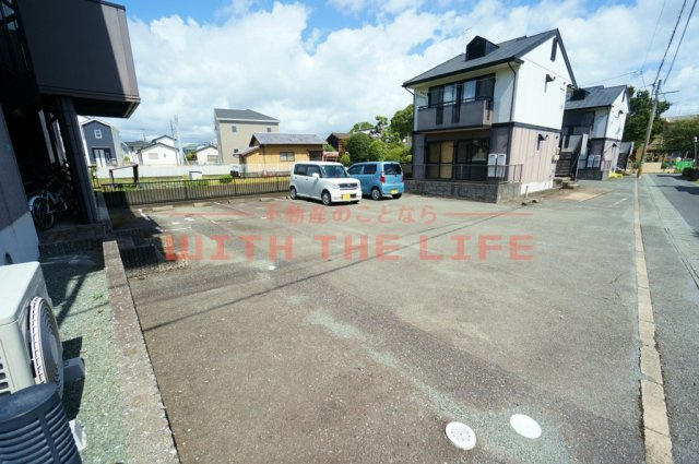 グランドールの駐車場|駐車スペースもあります