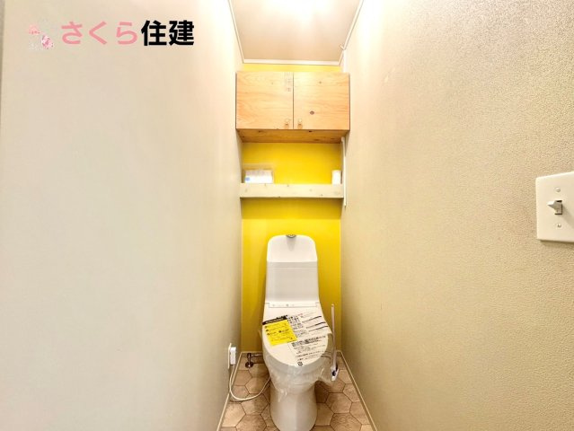 野木町若林　ノルディックハウスのトイレ|ウォシュレット付きのトイレ！裏には棚があるので小物や予備のトイレットペーパーも置いていただけます