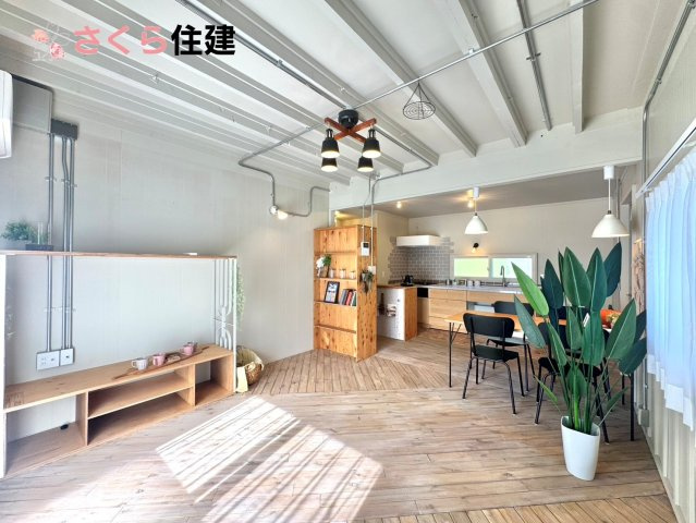 野木町若林　ノルディックハウスの居間・リビング|色と素材にこだわった上質な心安らぐ空間