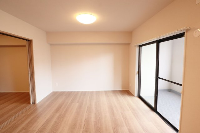 【居間・リビング】 | アンピール香椎駅前☆仲介手数料無料☆