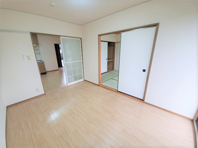 【居間・リビング】 | サニーコート四条 A棟