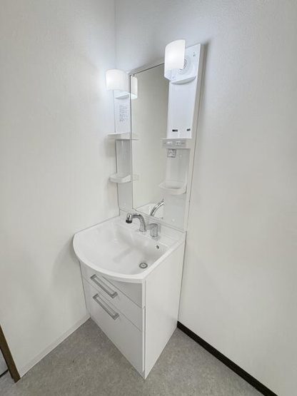 【独立洗面台】