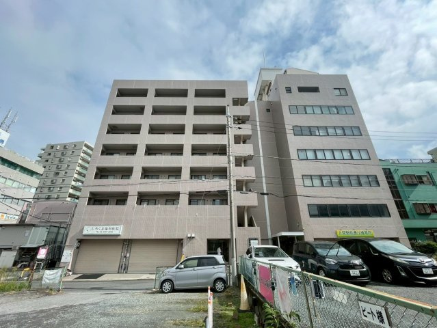 ビジネスタワー入間の外観