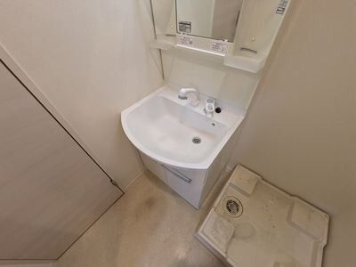 ステラ用賀の洗面所