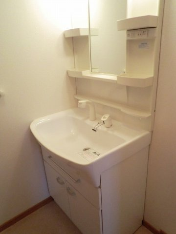 ミドルリアサニーの洗面所