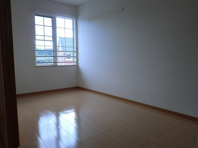 ミドルリアサニーの内装