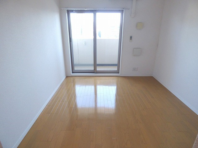 【居間・リビング】ユーレジデンス淀屋橋(旧ジュネーゼグラン淀屋橋)