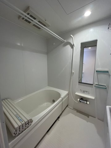 ＢＯＲＩＫＩおおの台西棟の浴室