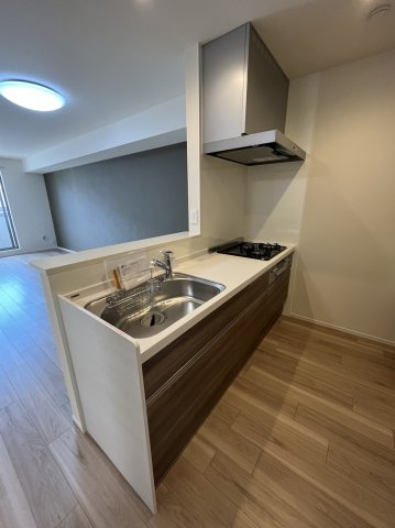 ＢＯＲＩＫＩおおの台西棟のキッチン