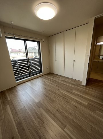 ＢＯＲＩＫＩおおの台西棟の居間・リビング