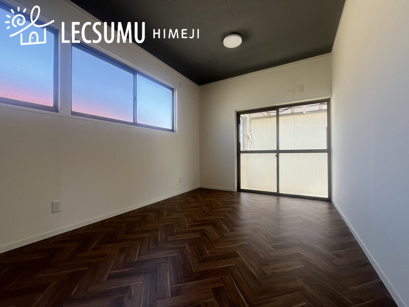 姫路市大津区天神町2丁目/中古戸建の洋室
