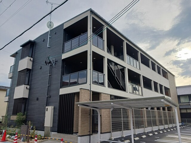メゾンルミネ若松の外観