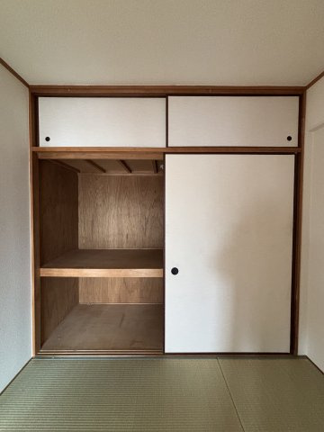 ヴィラージュ私市の収納