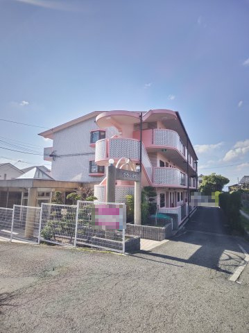 ヴィラージュ私市の外観