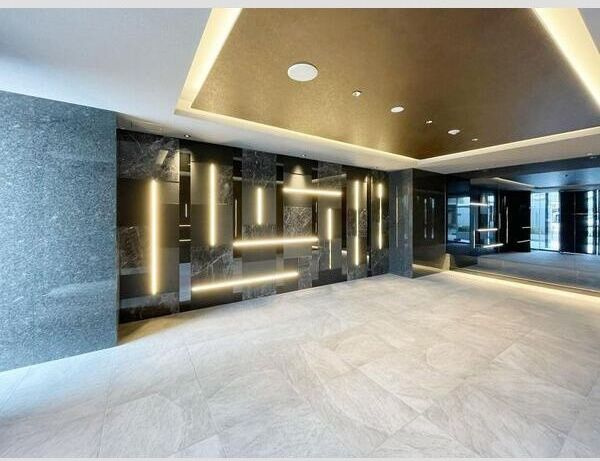 S-RESIDENCE上新庄ascentのロビー