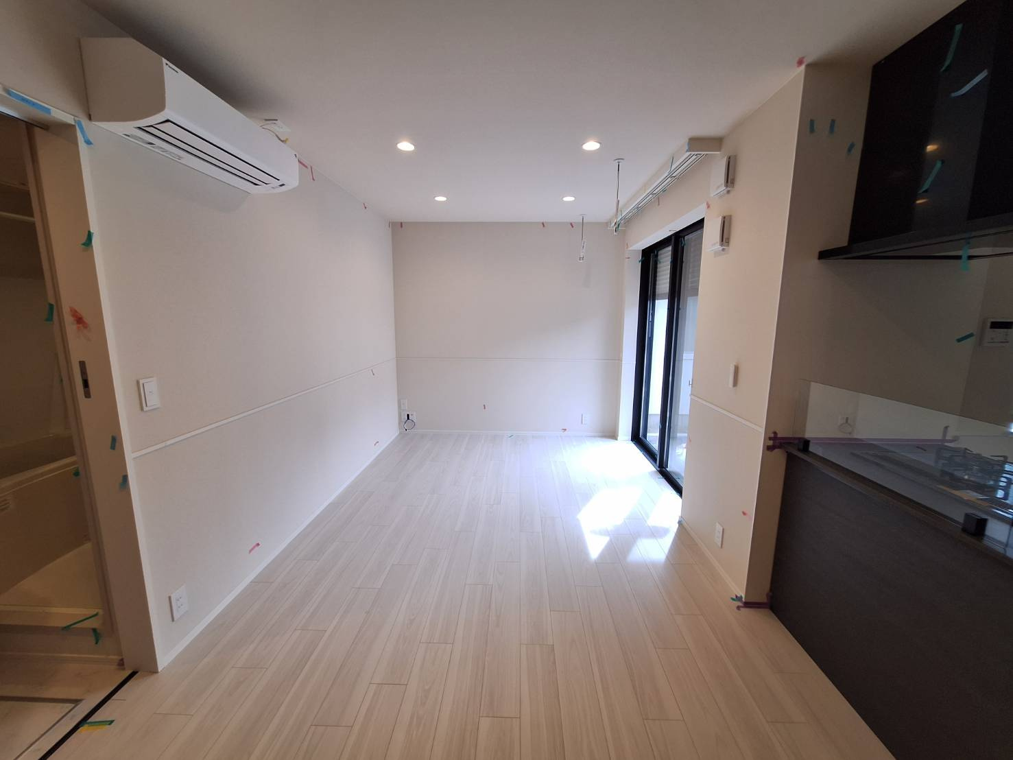 キャリアライズ湘南の居間・リビング