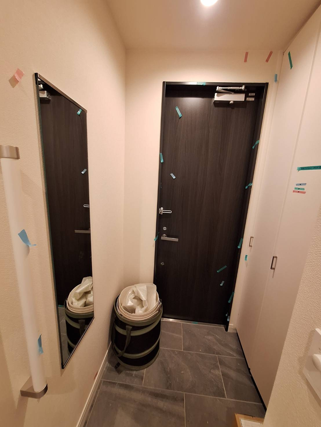 キャリアライズ湘南の玄関