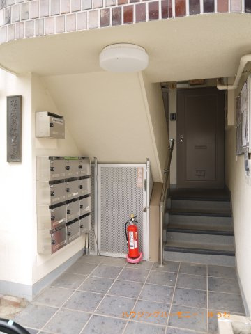 【その他共用部分】 | 第２高島平マイコーポ | 清潔感と歓迎感があるエントランスホールとなります。