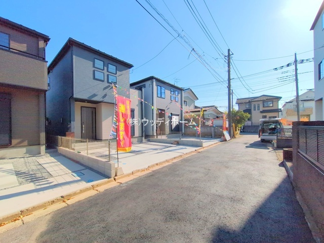 春日部市米島6期　新築一戸建て　2号棟の前面道路含む現地写真