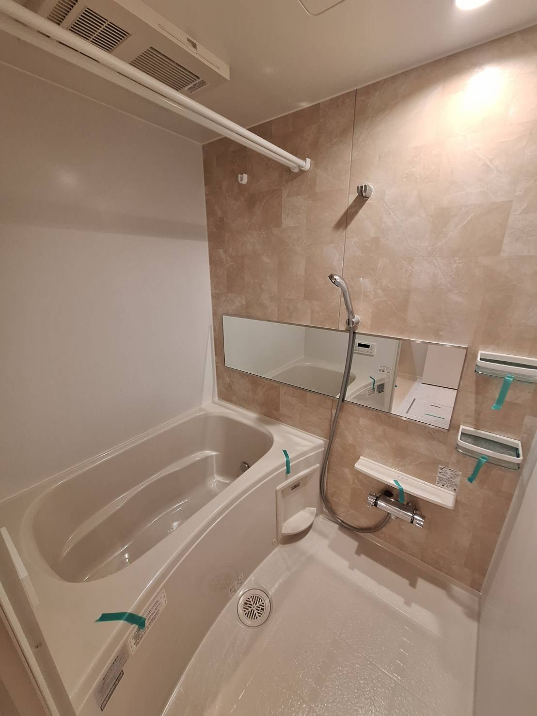 キャリアライズ湘南の浴室