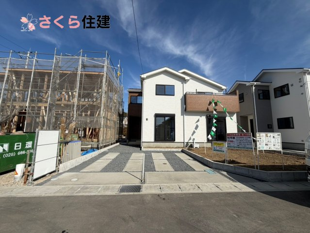 いろどりアイタウン小山市粟宮22-P1　１６号棟の駐車場|カースペース２～３台可能です。