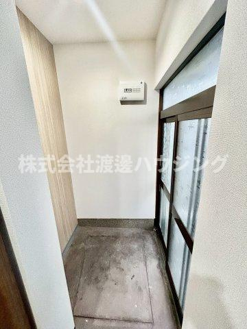 大蓮南3丁目テラスハウスの玄関