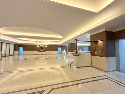 【エントランス】 | ロイヤルメドゥ香里園タワー