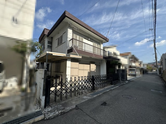 神戸市垂水区美山台1丁目の前面道路含む現地写真|【前面道路含む現地写真】
山陽電鉄本線「滝の茶屋」駅徒歩15分。「板宿」駅で神戸市営地下鉄西神線・山手線に乗り換えが可能です。