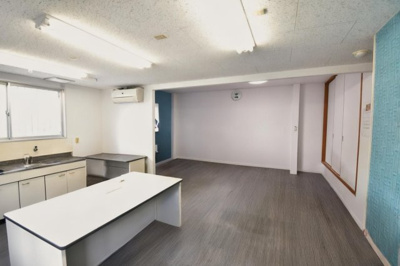 【内装】 | 伊敷5丁目事業用倉庫 | ※家具等はAI機能で削除しております。