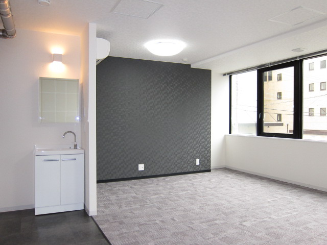 クロガネビルの居間・リビング