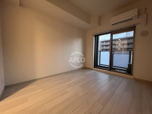 ファステート都島テーラーの洋室|使い勝手のいい洋室です