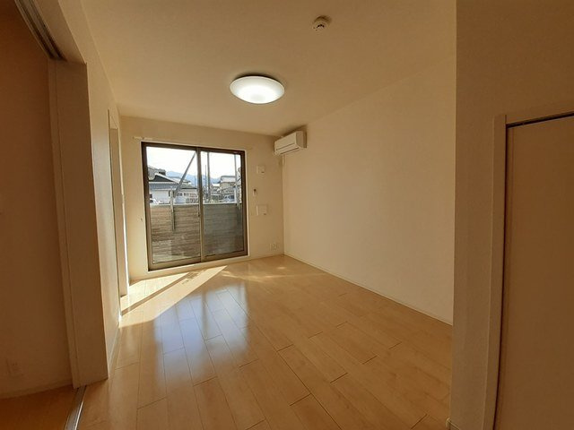 レジデンスひかりの居間・リビング