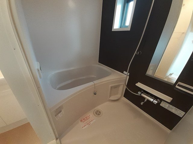 レジデンスひかりの浴室