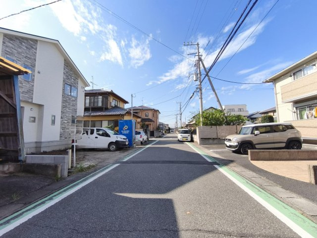 Blooming　Garden　深谷市東方町４丁目の前面道路含む現地写真