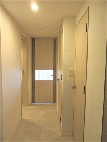 Brun Pilier日本橋の玄関