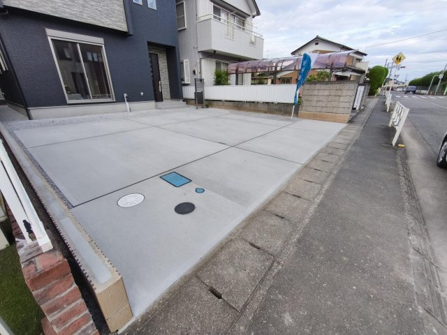 Blooming　Garden　深谷市上柴町西5丁目の駐車場