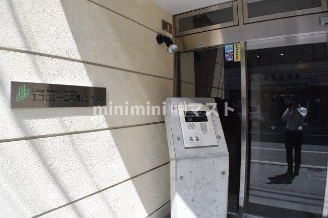 大阪市西区立売堀１丁目の賃貸マンションのエントランス