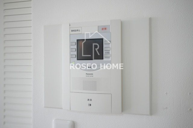 日宝サンフラッツ東平のセキュリティ|同マンション別部屋：参考写真