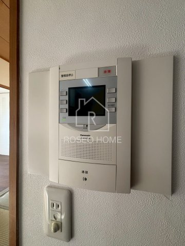 日宝サンフラッツ東平のセキュリティ|同マンション別部屋：参考写真