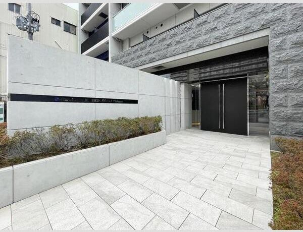 S-RESIDENCE新大阪Ridenteのエントランス