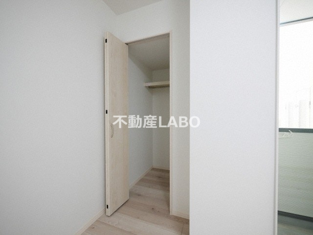 CRASTINE小路東Aの収納