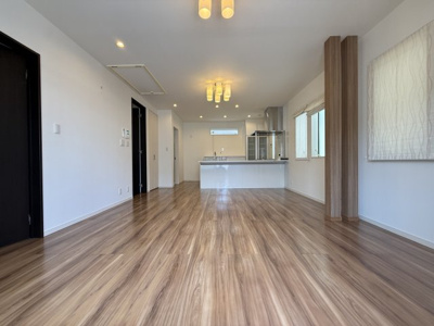 【居間・リビング】 | 野崎通５丁目戸建