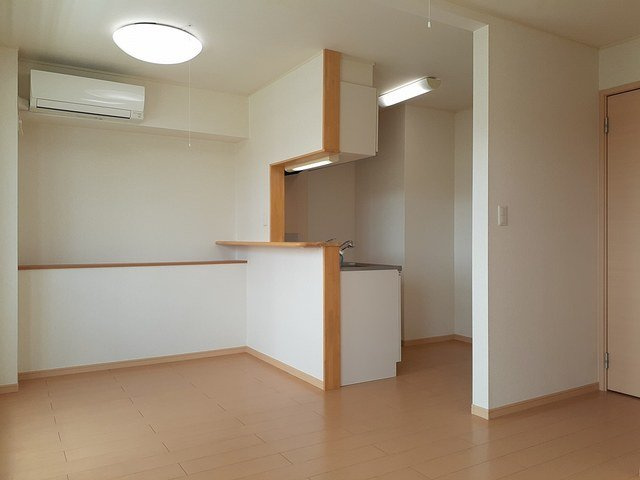 チェリー　ブラッサム　ガーデンの居間・リビング