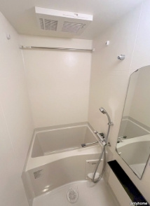 プレサンスOSAKA三国ネオスの浴室