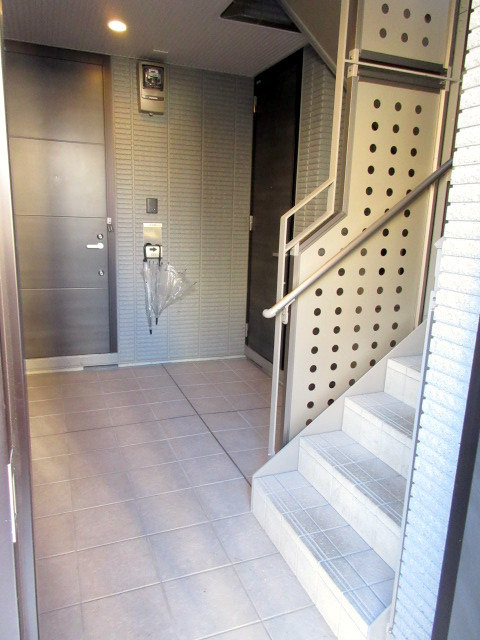 カサ・デ・オリーバＲのロビー|★オートロック付きのエントランス★