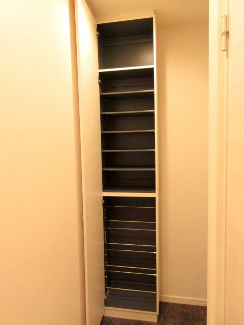 カサ・デ・オリーバＲの玄関|★高さのある靴箱★