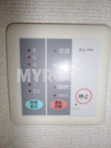 ヴィラフォンテーヌの設備|浴室乾燥機付★（同一仕様写真）