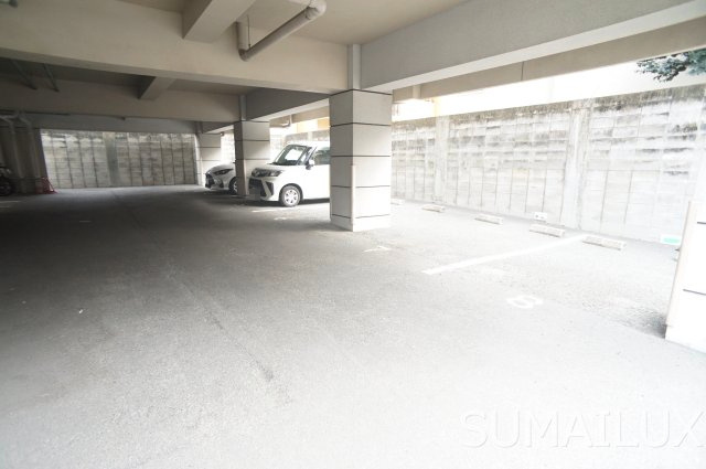 熊本市中央区水前寺３丁目の賃貸マンションの駐車場